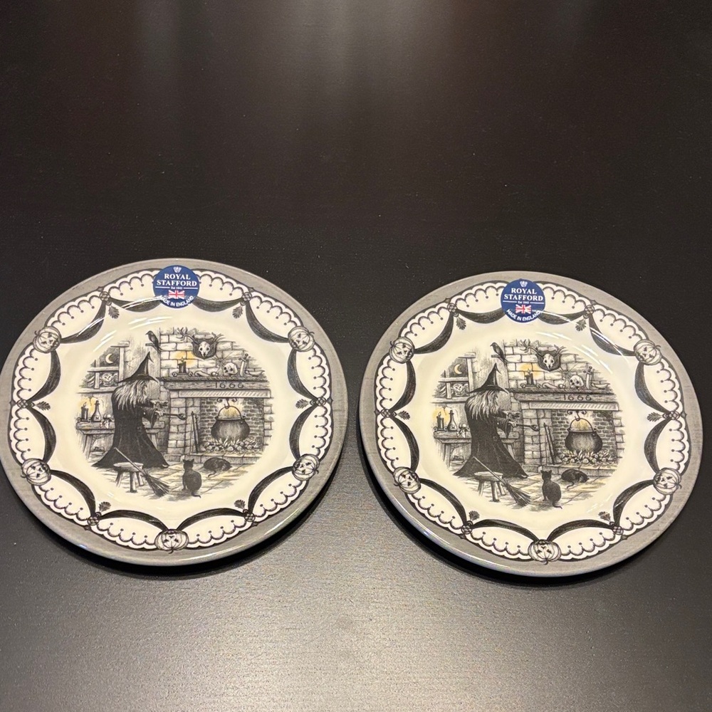 Royal Stafford plate set (2)